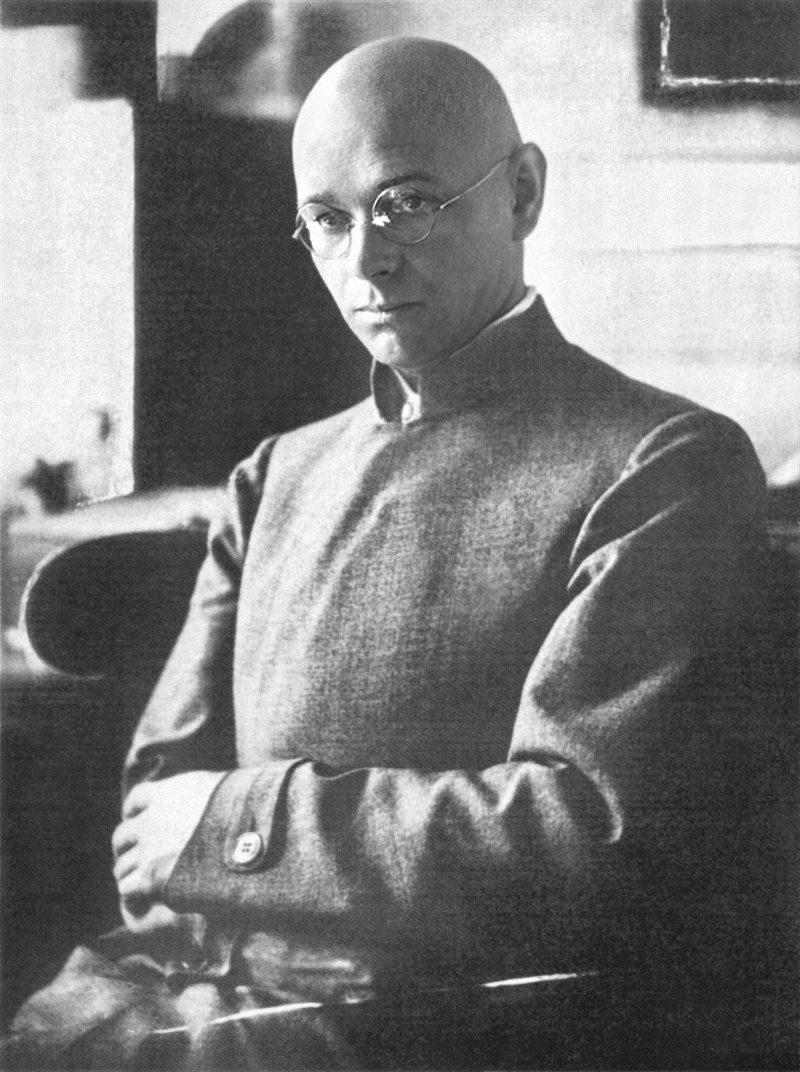 Johannes Itten: Maestro dell’Intuito Artistico al Bauhaus