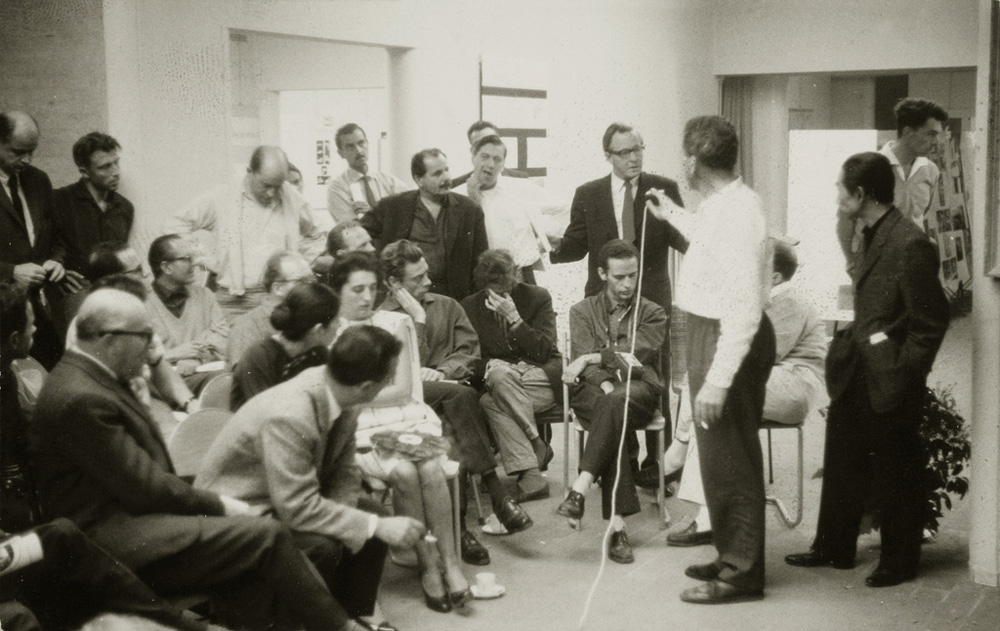 IL BRUTALISMO: DA LE CORBUSIER AI CONIUGI SMITHSON