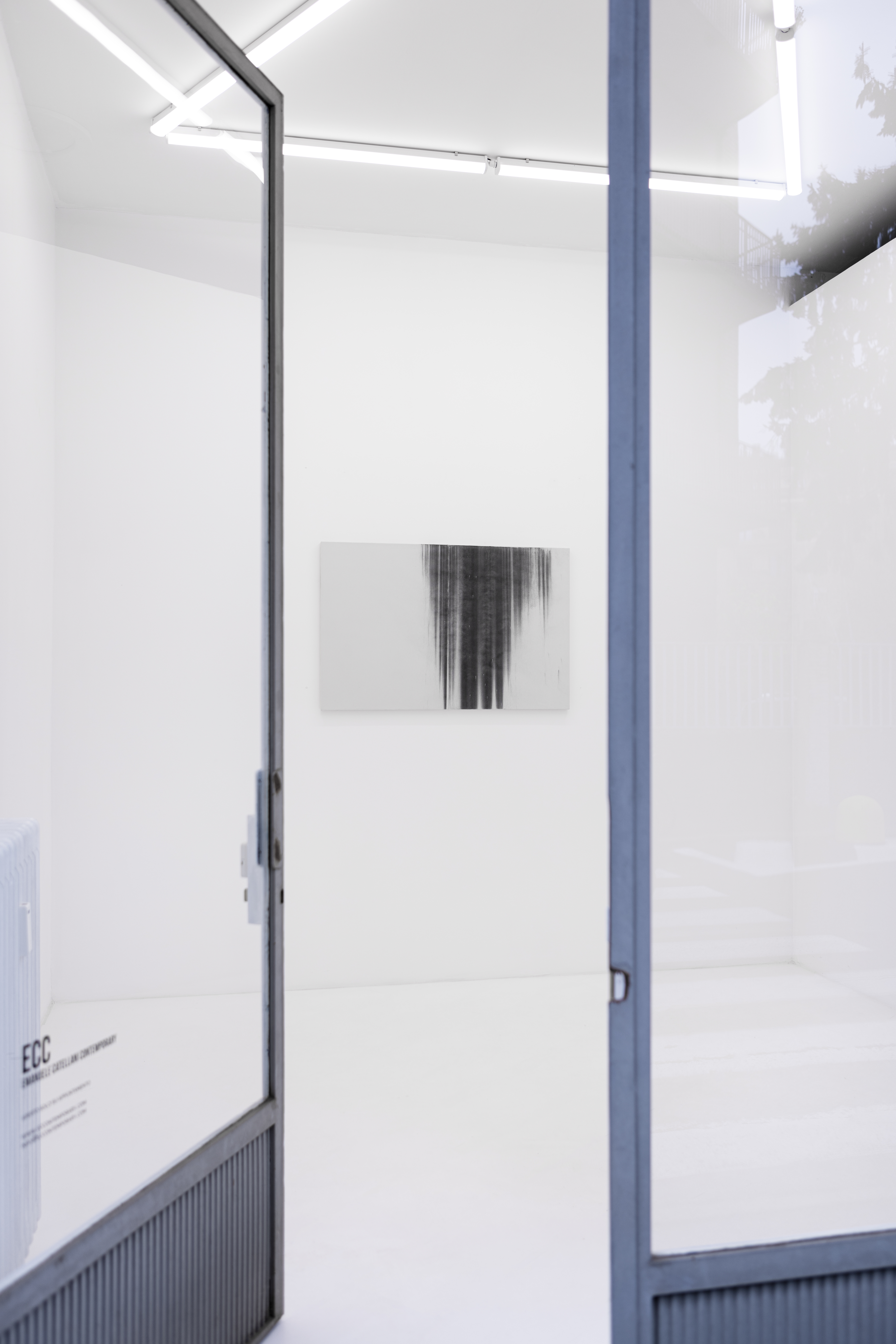 Mario García Torres in Mostra a Chieri: Tra Arte, Tempo e Materia